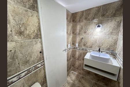 Apartamento para alugar com 51m², 2 quartos e sem vagaBanheiro