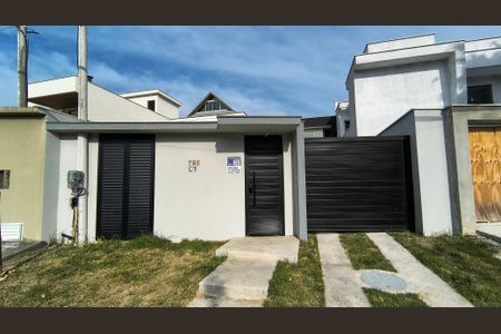 Casa de condomínio para alugar com 210m², 4 quartos e 4 vagas Casa de condomínio para alugar com 210m², 4 quartos e 4 vagasFachada da Casa