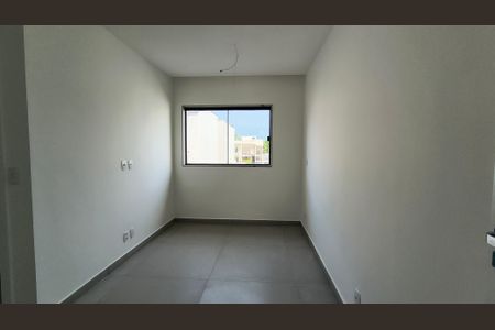 Casa de condomínio para alugar com 210m², 4 quartos e 4 vagas Casa de condomínio para alugar com 210m², 4 quartos e 4 vagasSuíte 3