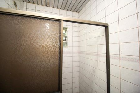 Casa para alugar com 60m², 1 quarto e 3 vagas Casa para alugar com 60m², 1 quarto e 3 vagasBanheiro