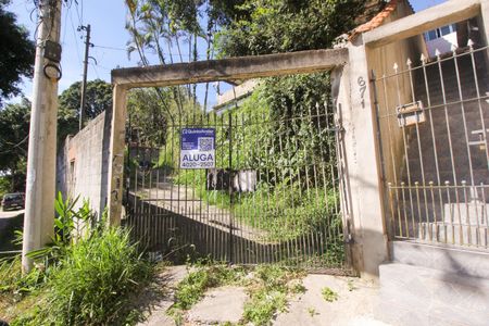 Casa para alugar com 60m², 1 quarto e 3 vagas Casa para alugar com 60m², 1 quarto e 3 vagasFachada