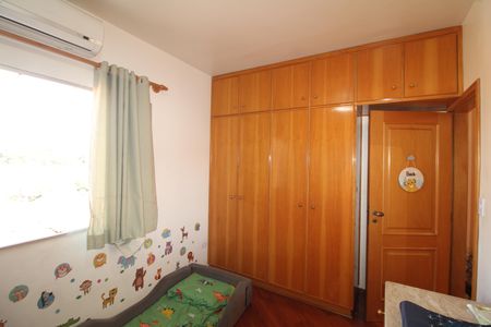 Casa à venda com 125m², 3 quartos e 2 vagasQuarto 2