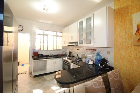 Casa à venda com 125m², 3 quartos e 2 vagasCozinha