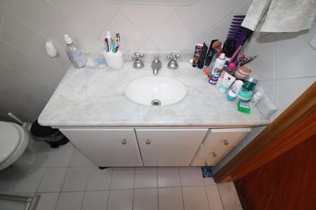 Casa à venda com 125m², 3 quartos e 2 vagasBanheiro 1