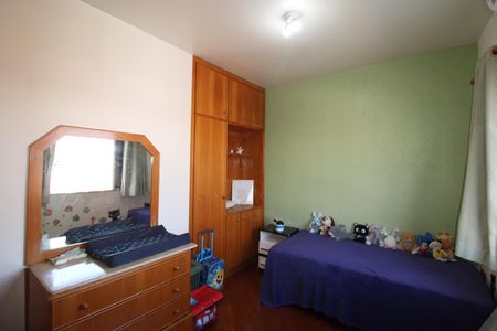 Casa à venda com 125m², 3 quartos e 2 vagasQuarto 2