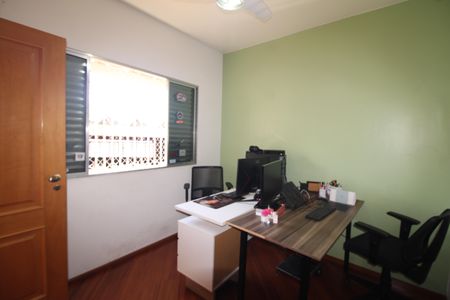 Casa à venda com 125m², 3 quartos e 2 vagasQuarto 1
