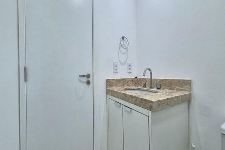 Apartamento à venda com 109m², 2 quartos e 2 vagasBanheiro da Suíte