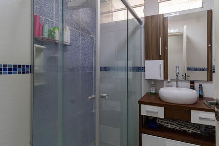 Apartamento à venda com 105m², 3 quartos e sem vaga Apartamento à venda com 105m², 3 quartos e sem vagaBanheiro social