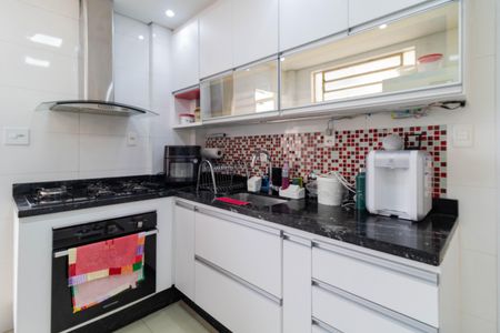 Apartamento à venda com 105m², 3 quartos e sem vaga Apartamento à venda com 105m², 3 quartos e sem vagaCozinha