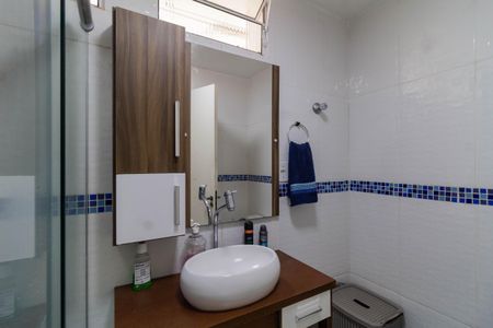 Apartamento à venda com 105m², 3 quartos e sem vaga Apartamento à venda com 105m², 3 quartos e sem vagaBanheiro social