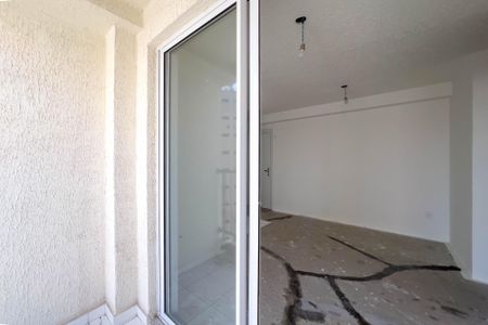 Apartamento à venda com 51m², 2 quartos e 1 vaga Apartamento à venda com 51m², 2 quartos e 1 vagaVaranda