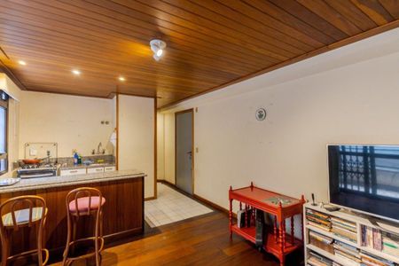 Sala / Cozinha  de apartamento para alugar com 1 quarto, 49m² em Independência, Porto Alegre