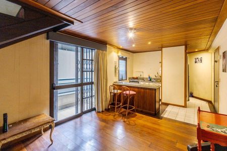 Sala / Cozinha  de apartamento para alugar com 1 quarto, 49m² em Independência, Porto Alegre