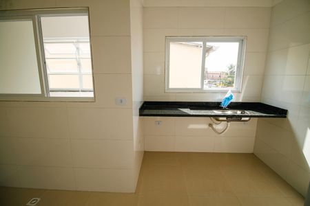 Casa de Condomínio para alugar com 2 quartos, 48m² em Vila Sonia, Praia Grande