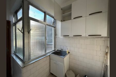 Apartamento para alugar com 70m², 3 quartos e 1 vagaÁrea de Serviço