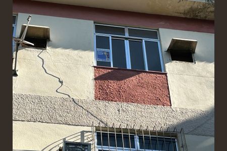 Apartamento para alugar com 70m², 3 quartos e 1 vagaFachada + plaquinha
