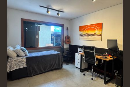 Quarto 1 de casa à venda com 3 quartos, 280m² em Jardim Faria Lima, São Paulo
