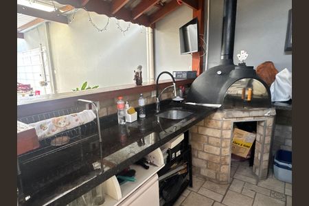 Casa à venda com 280m², 3 quartos e 3 vagas Casa à venda com 280m², 3 quartos e 3 vagasÁrea gourmet