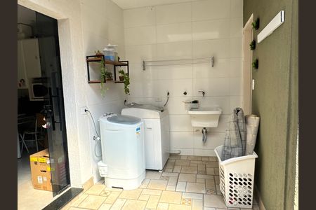 Área de Serviço de casa à venda com 3 quartos, 280m² em Jardim Faria Lima, São Paulo