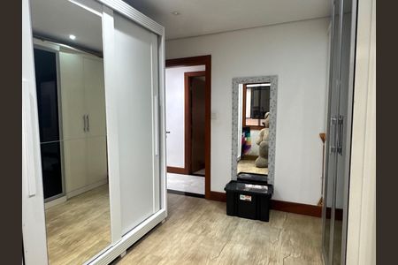 Quarto 2 de casa à venda com 3 quartos, 280m² em Jardim Faria Lima, São Paulo