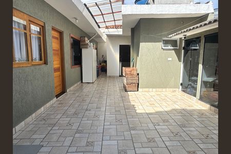 Quintal fundo  de casa à venda com 3 quartos, 280m² em Jardim Faria Lima, São Paulo