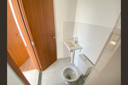 Apartamento para alugar com 44m², 2 quartos e sem vaga