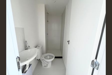 Apartamento à venda com 29m², 2 quartos e sem vagaBanheiro