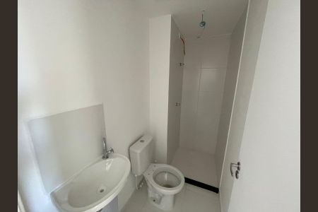 Banheiro de apartamento à venda com 2 quartos, 29m² em Jardim Imperador (zona Leste), São Paulo