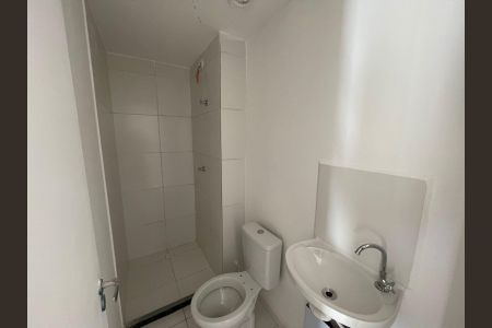 Apartamento à venda com 29m², 2 quartos e sem vaga Apartamento à venda com 29m², 2 quartos e sem vagaBanheiro