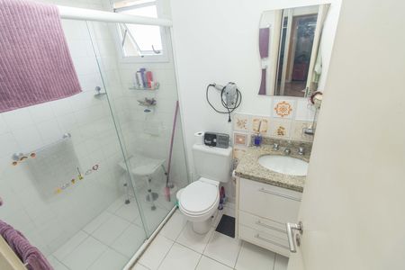 Apartamento à venda com 118m², 3 quartos e 2 vagasBanheiro da Suíte