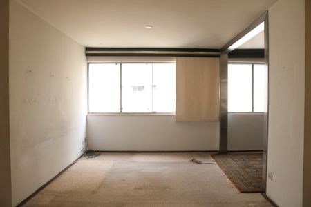 Apartamento à venda com 110m², 2 quartos e 1 vagaSala