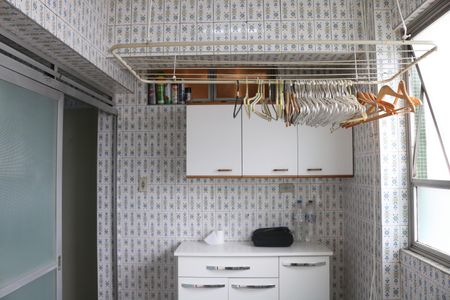 Apartamento à venda com 110m², 2 quartos e 1 vagaÁrea de Serviço