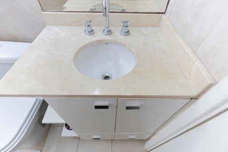 Apartamento à venda com 142m², 4 quartos e 2 vagasBanheiro social