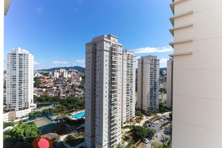 Apartamento à venda com 142m², 4 quartos e 2 vagasVista da suíte 2