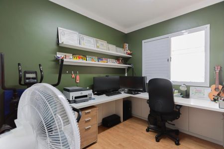 Apartamento à venda com 142m², 4 quartos e 2 vagasQuarto 2