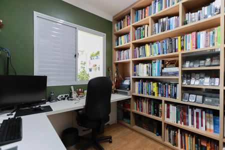 Apartamento à venda com 142m², 4 quartos e 2 vagasQuarto 2