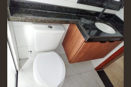 Banheiro de apartamento para alugar com 1 quarto, 40m² em Vila Antonina, São Paulo