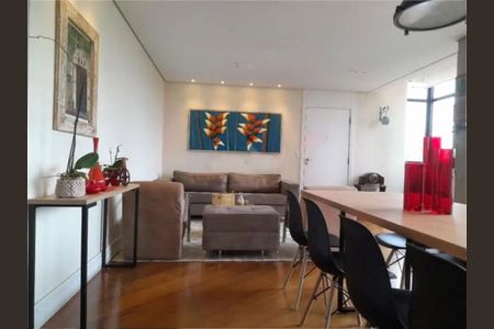 Apartamento à venda com 3 quartos, 137m² em Vila Santo Estefano, São Paulo