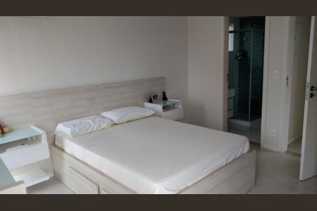 Casa à venda com 4 quartos, 178m² em Camboinhas, Niterói