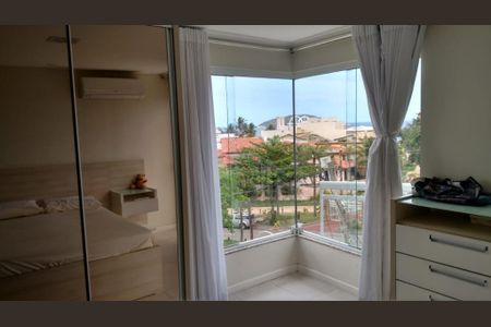 Casa à venda com 4 quartos, 178m² em Camboinhas, Niterói