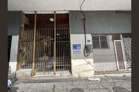 Apartamento para alugar com 59m², 2 quartos e sem vagaFachada + plaquinha