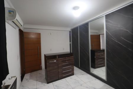 Casa para alugar com 140m², 2 quartos e 2 vagasQuarto 1