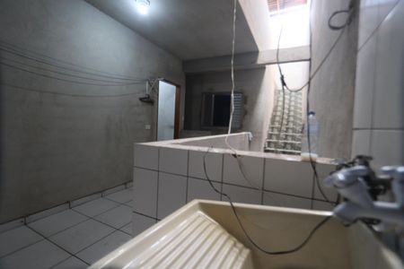 Casa para alugar com 70m², 2 quartos e 1 vagaÁrea de Serviço