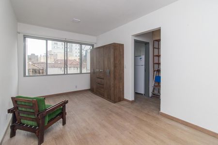 Sala/Quarto de apartamento para alugar com 1 quarto, 32m² em Centro Histórico, Porto Alegre