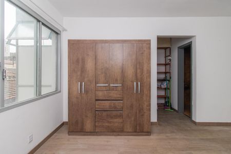 Apartamento para alugar com 32m², 1 quarto e sem vagaSala/Quarto