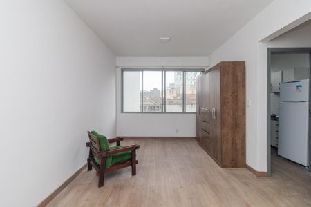 Sala/Quarto de apartamento para alugar com 1 quarto, 32m² em Centro Histórico, Porto Alegre