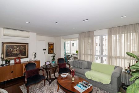 Apartamento à venda com 116m², 2 quartos e 2 vagas Apartamento à venda com 116m², 2 quartos e 2 vagasSala