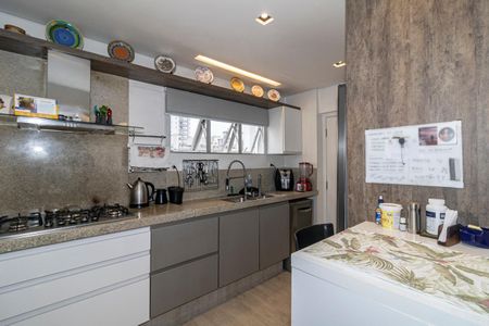 Apartamento à venda com 116m², 2 quartos e 2 vagas Apartamento à venda com 116m², 2 quartos e 2 vagasCozinha