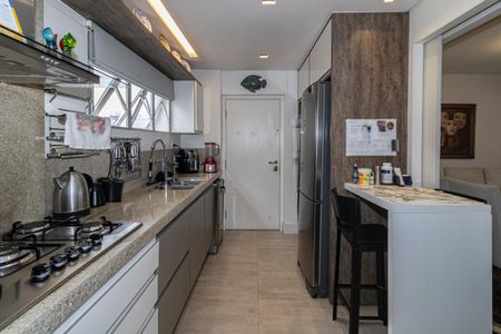 Apartamento à venda com 116m², 2 quartos e 2 vagas Apartamento à venda com 116m², 2 quartos e 2 vagasCozinha