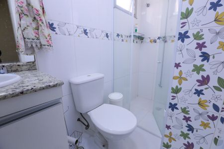 Apartamento à venda com 80m², 3 quartos e 1 vaga Apartamento à venda com 80m², 3 quartos e 1 vagaBanheiro